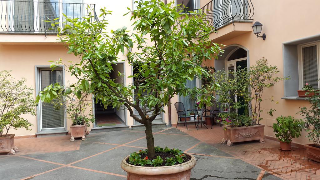 אפרטהוטל פירנצה Palazzo Virginio מראה חיצוני תמונה